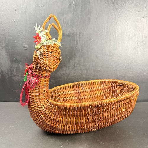 Vintage avon wicker reindeer - avon,