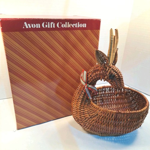 Avon gift collection - gift, wicker