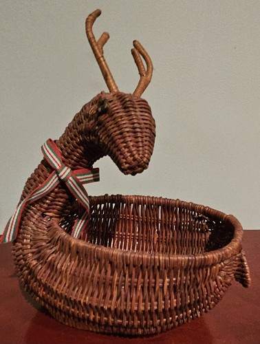 Vintage wicker reindeer basket - wicker,
