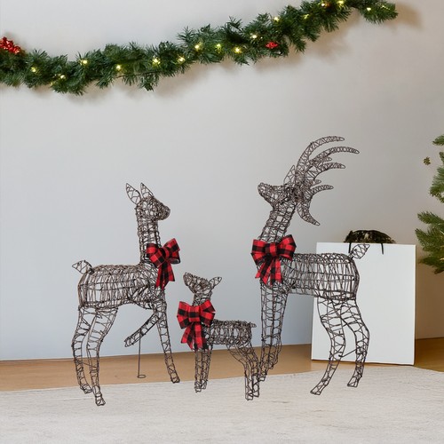4ft pre lit reindeer buck - 4ft,