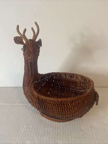 Deer basket vintage - deer,