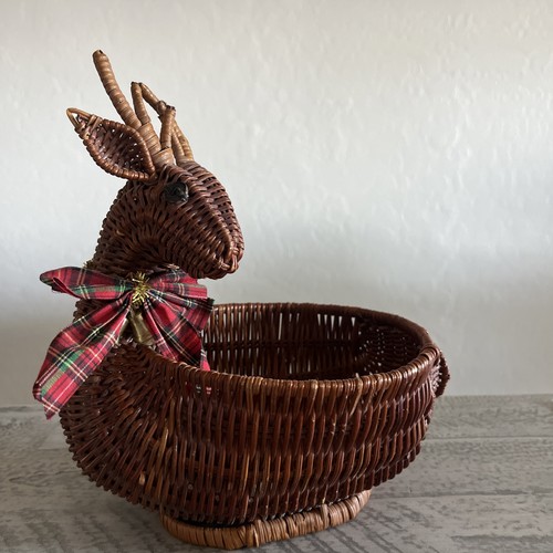 Vintage wicker reindeer basket - wicker,