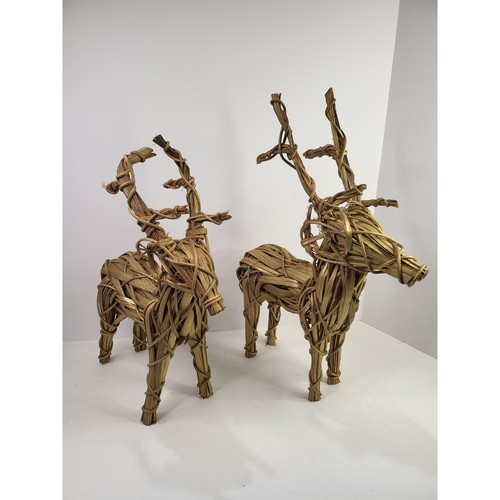 Gold woven wicker reindeer - gold,