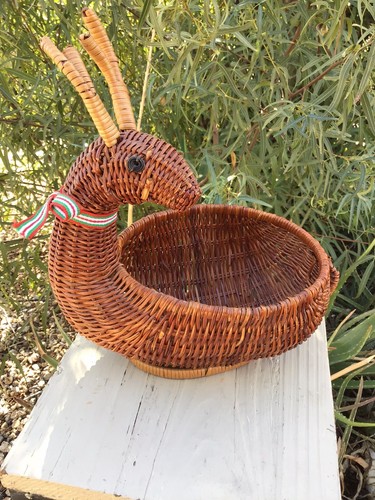 Vtg wicker woven deer - woven, reindeer